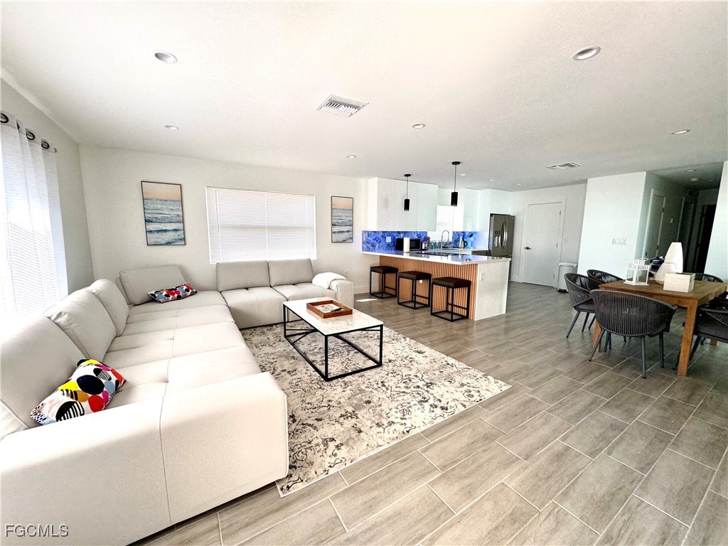 297  Donora Boulevard