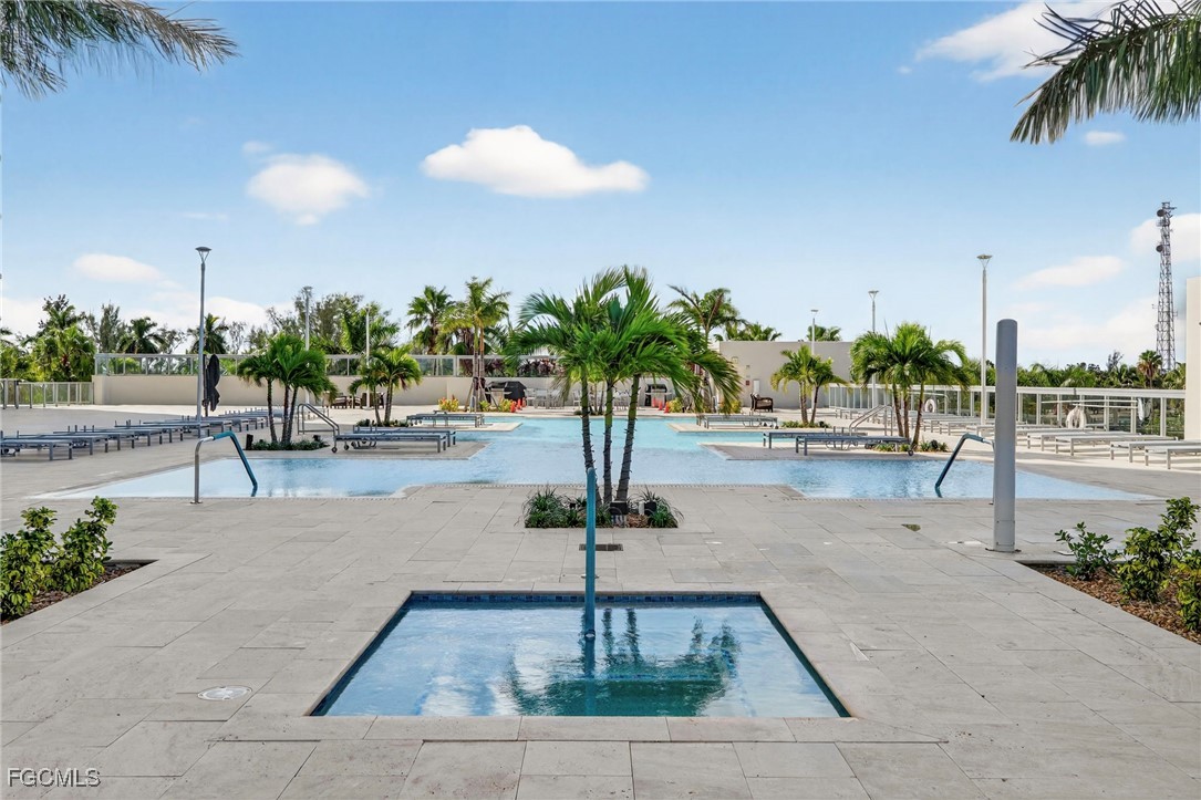 3000  Oasis Grand Boulevard, Apt 2307