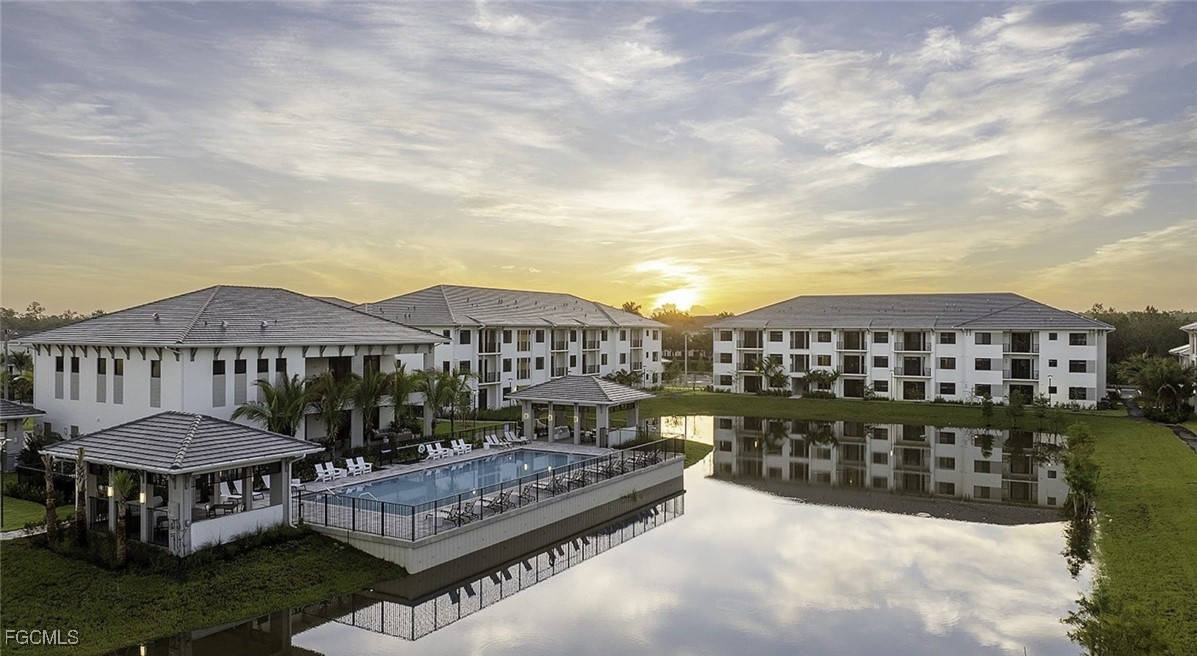 7301  Lake Bank Loop, Apt Parkside Vil