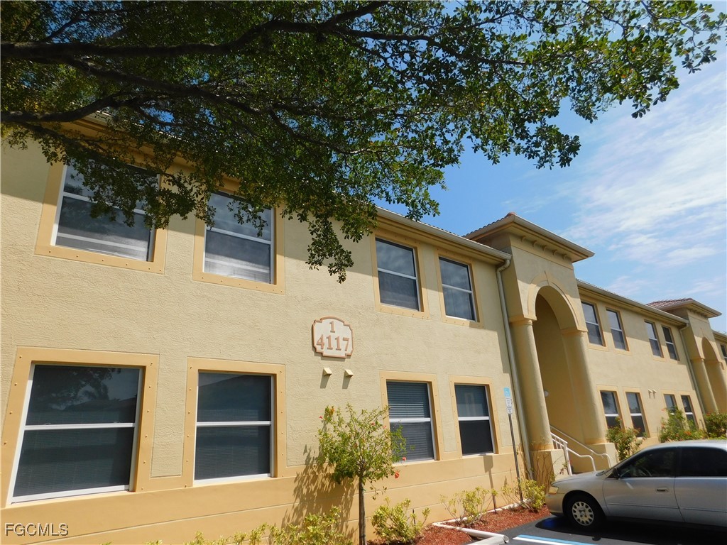 4117  Bellasol Circle, Apt 121