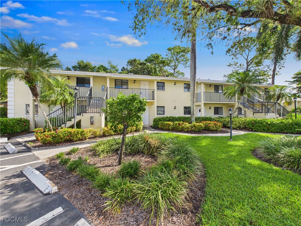 28100  Pine Haven Way, Apt 5
