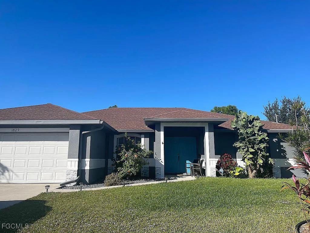 1829  Landale Loop
