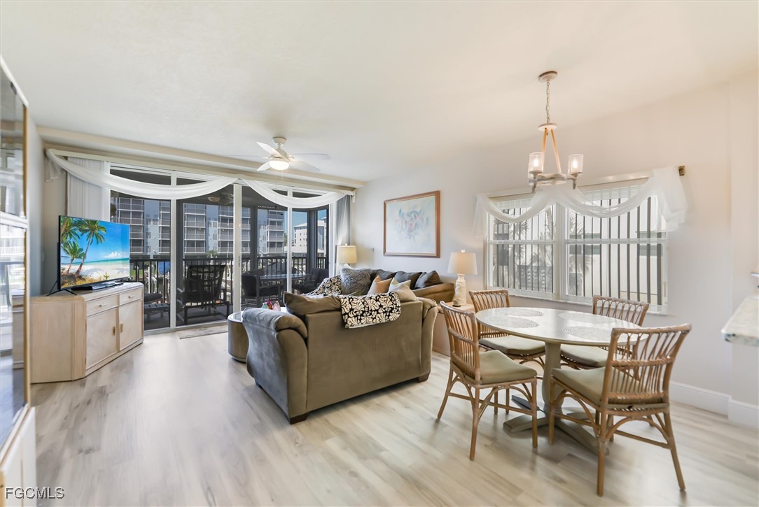 4481  Bay Beach Lane, Apt 214