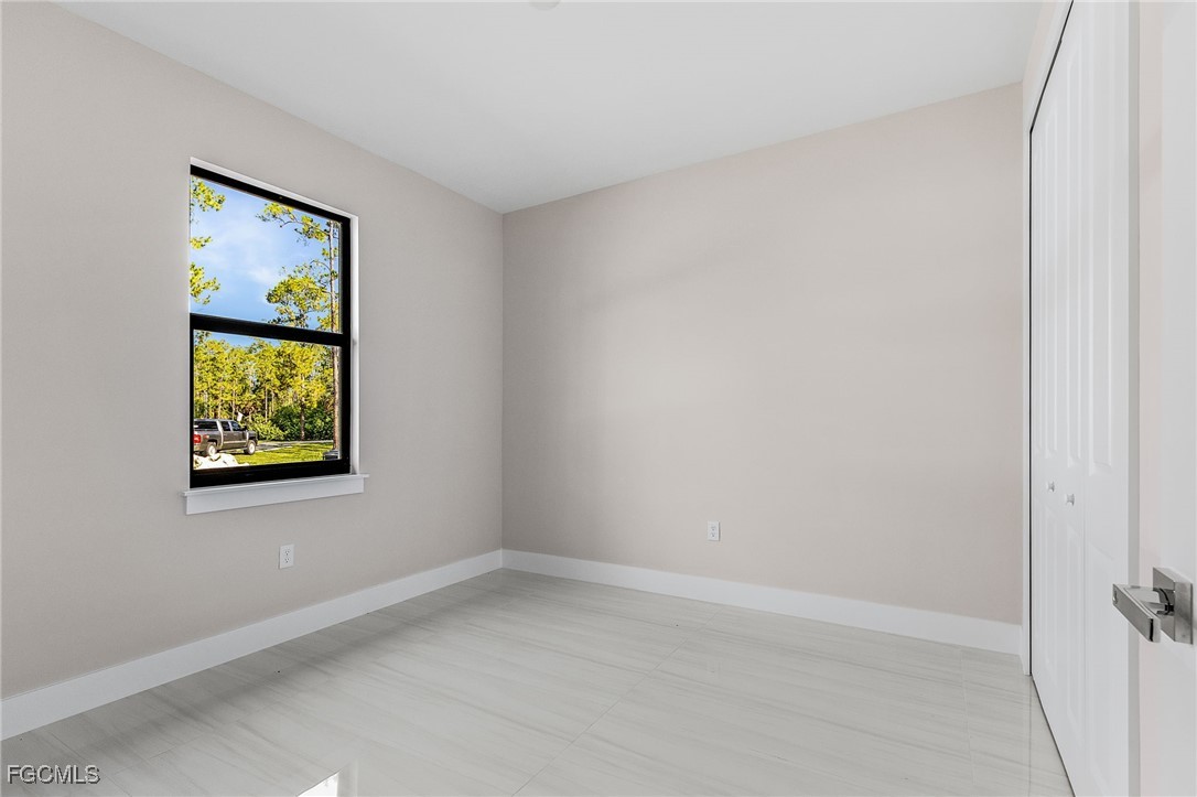 2158  Desoto Boulevard