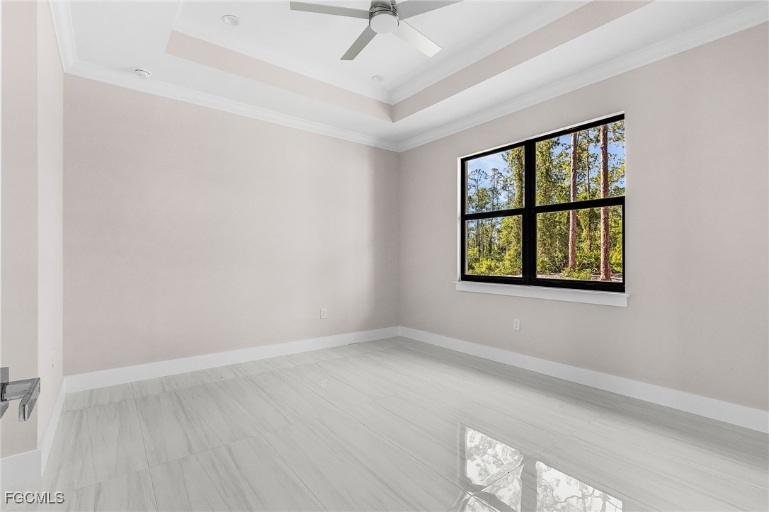 2158  Desoto Boulevard