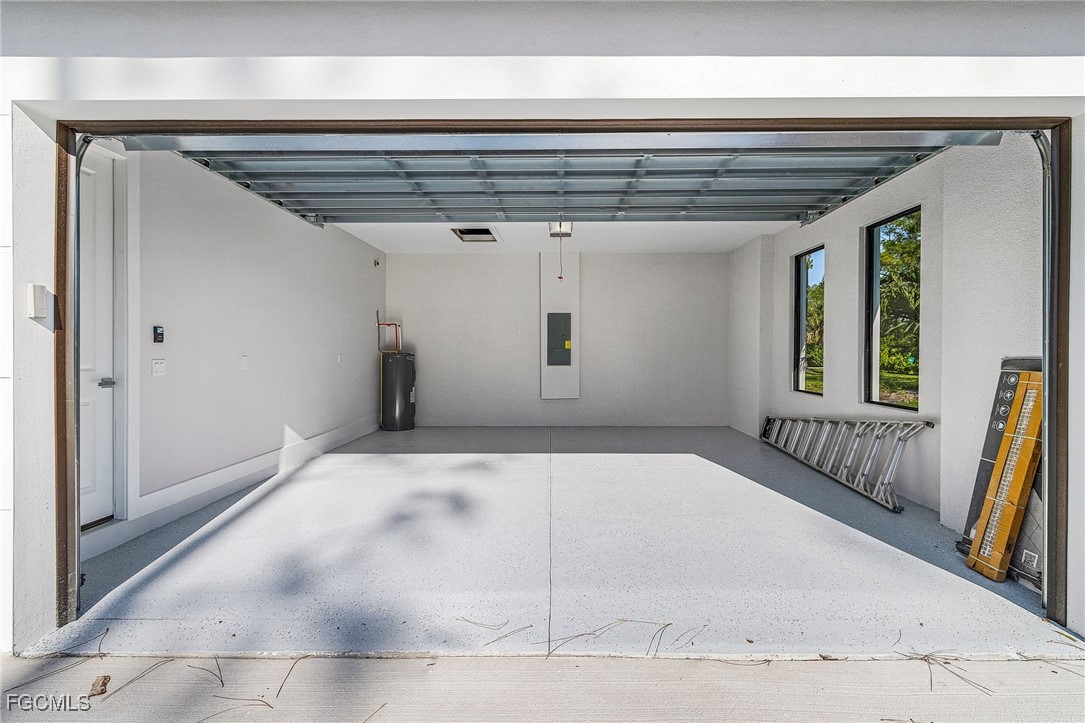 2158  Desoto Boulevard