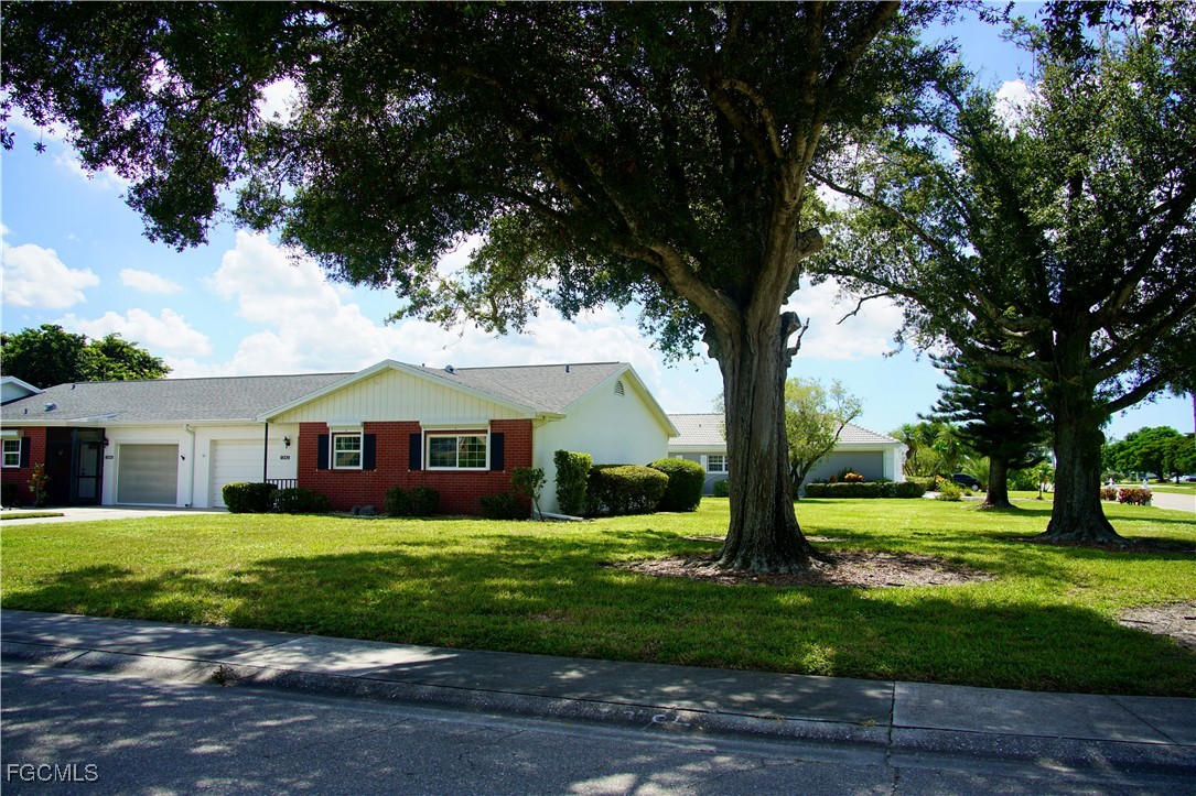 1382  Myerlee Country Club Boulevard