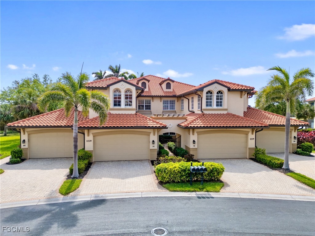 11239 Bienvenida Court, Apt 102