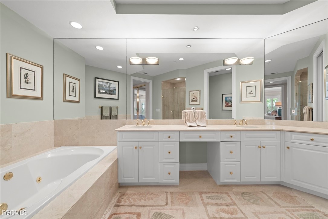 5669  Baltusrol Court, Apt 2B