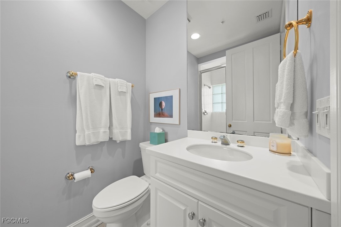 5669  Baltusrol Court, Apt 2B