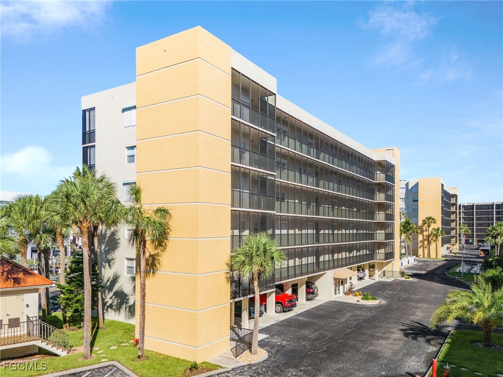 4491  Bay Beach Lane, Apt 133