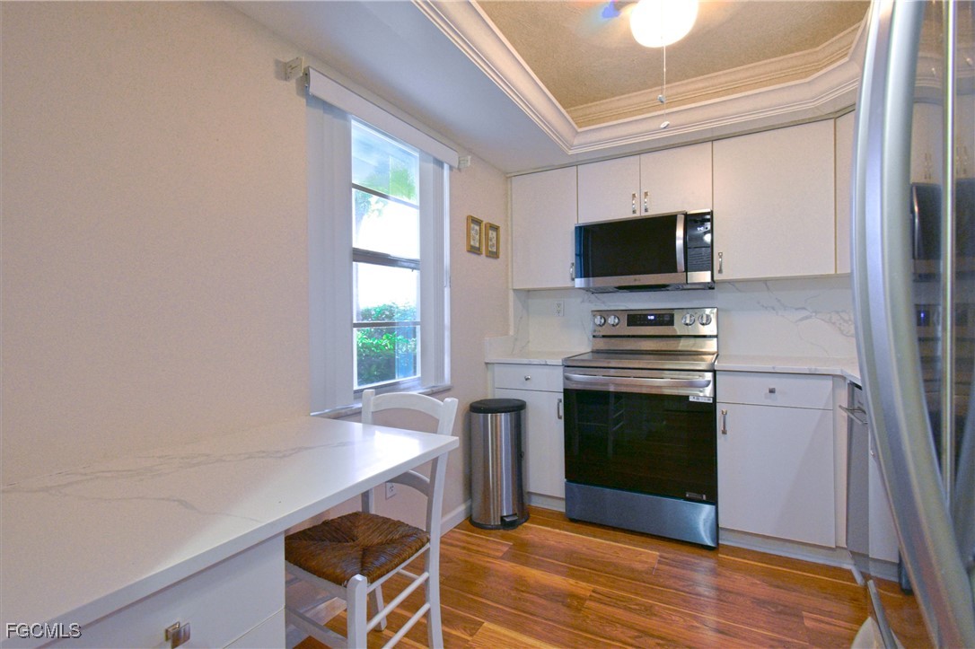 1828 Pine Valley Drive, Apt 109