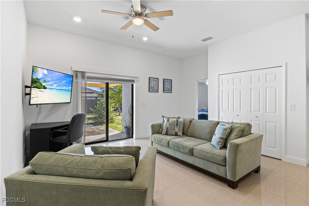 4513/4515 SW 9th Avenue