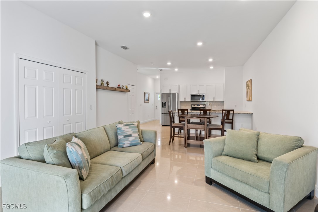 4513/4515 SW 9th Avenue