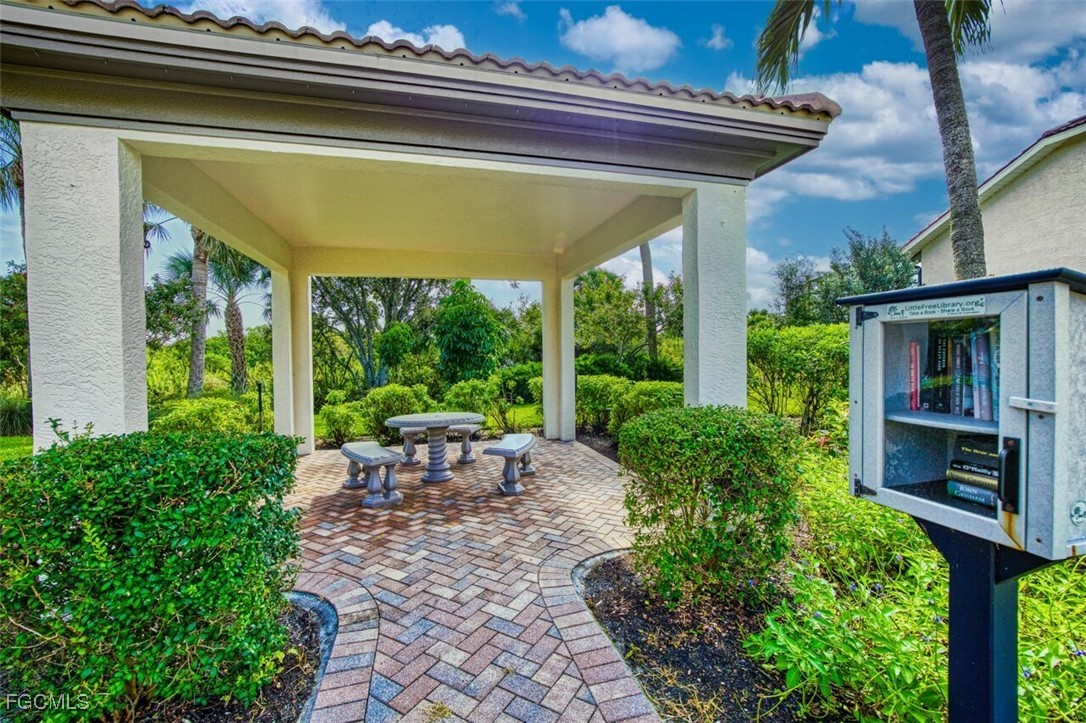 8516  Southwind Bay Circle