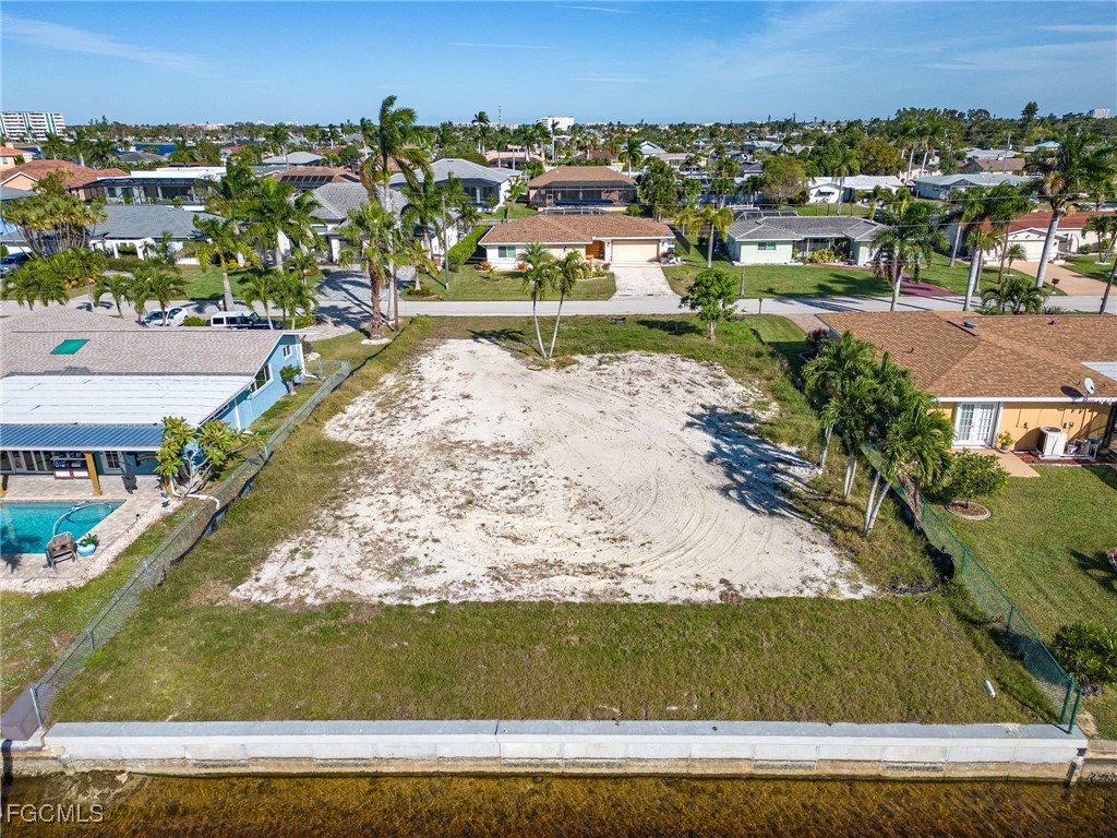5230  Tamiami Court