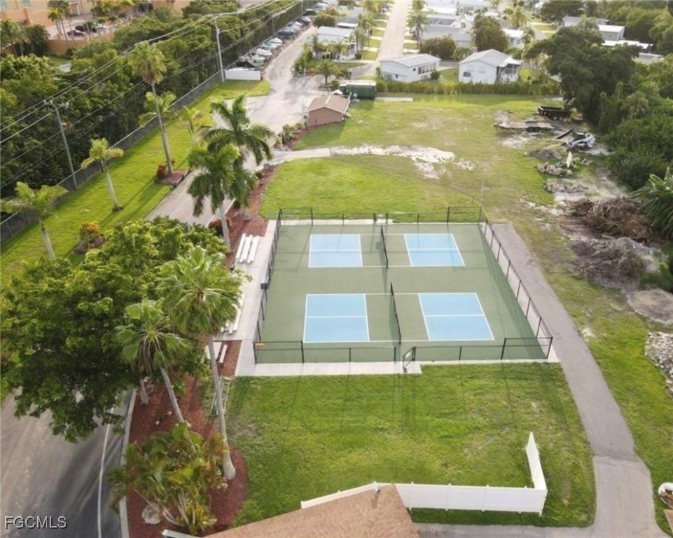 19681 #252  Summerlin Road