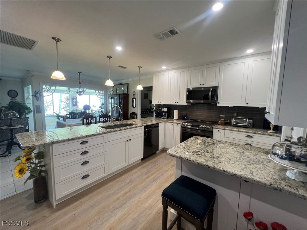 911 SE 18th Terrace
