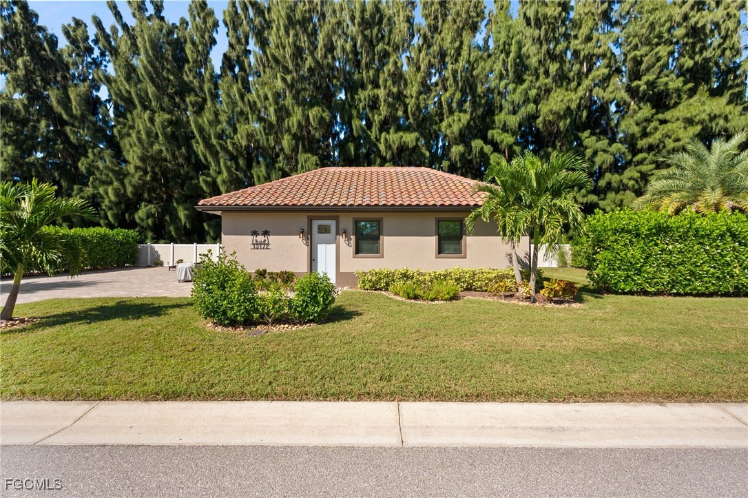 13172  Golden Palms Circle