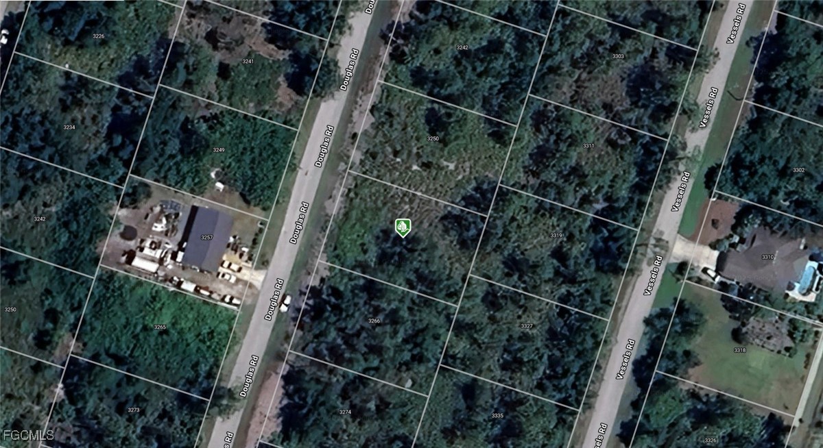3258  Douglas Road