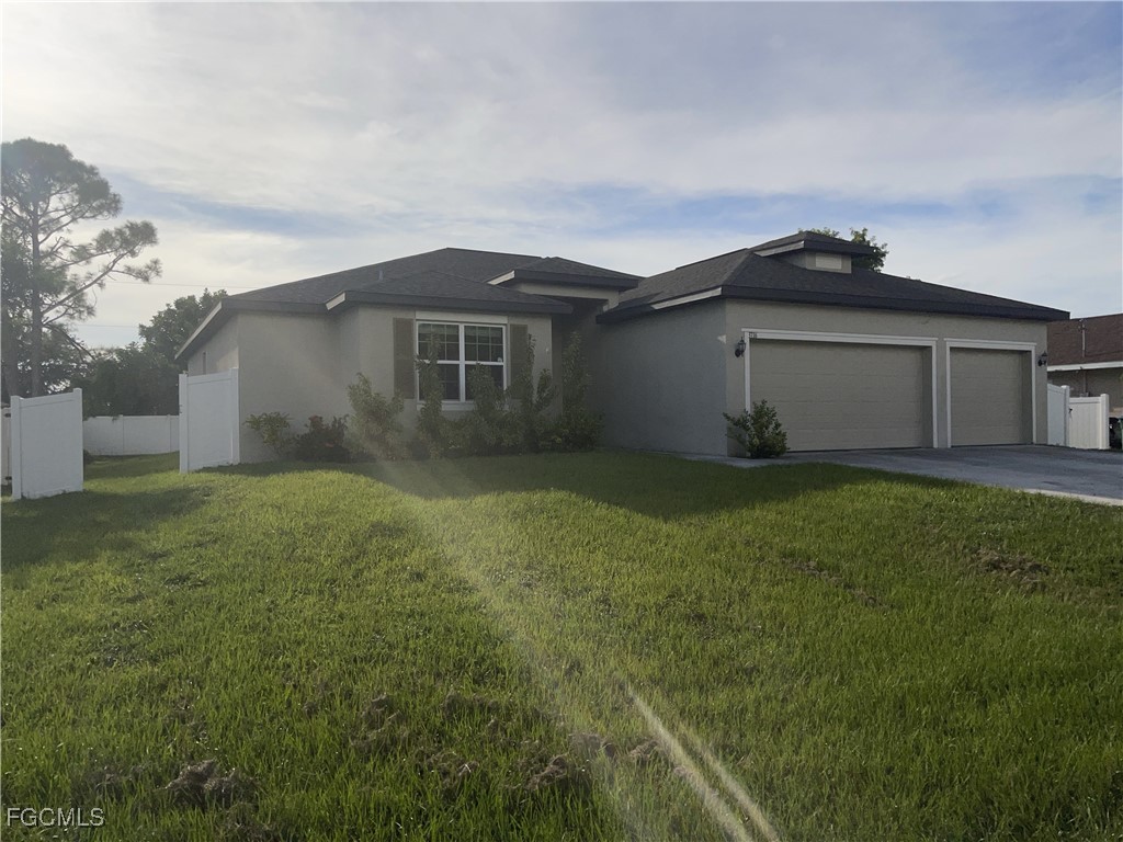 3716 SW Santa Barbara Place
