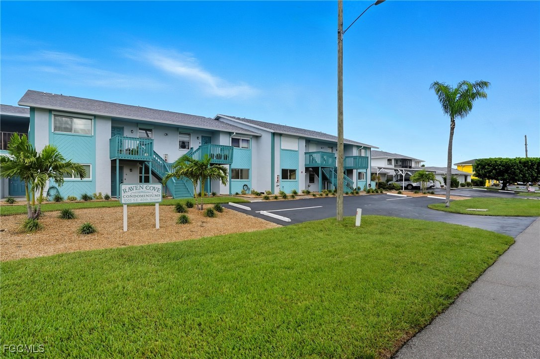 1005 SE 40th Street, Apt 4