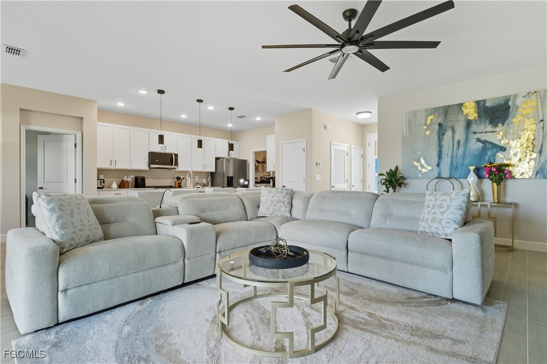 525  Tropicana Parkway