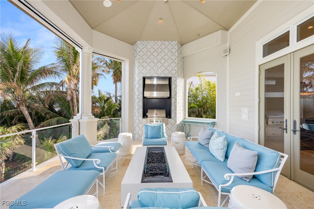 15735/737  Captiva Drive