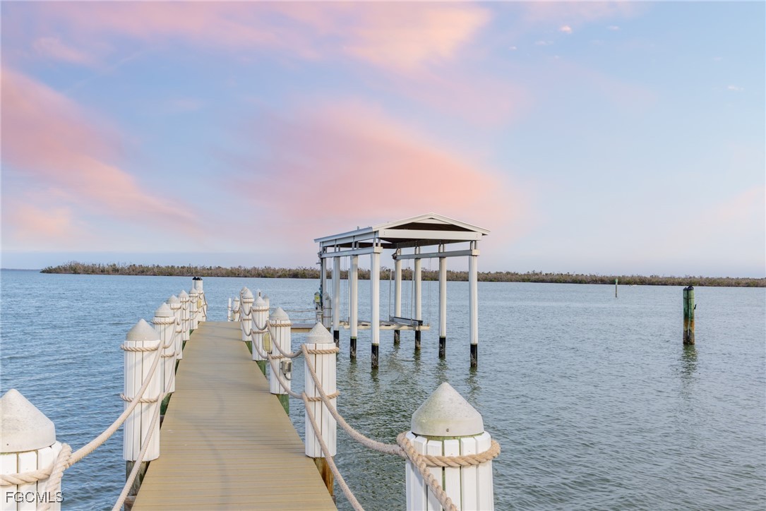 15735/737  Captiva Drive