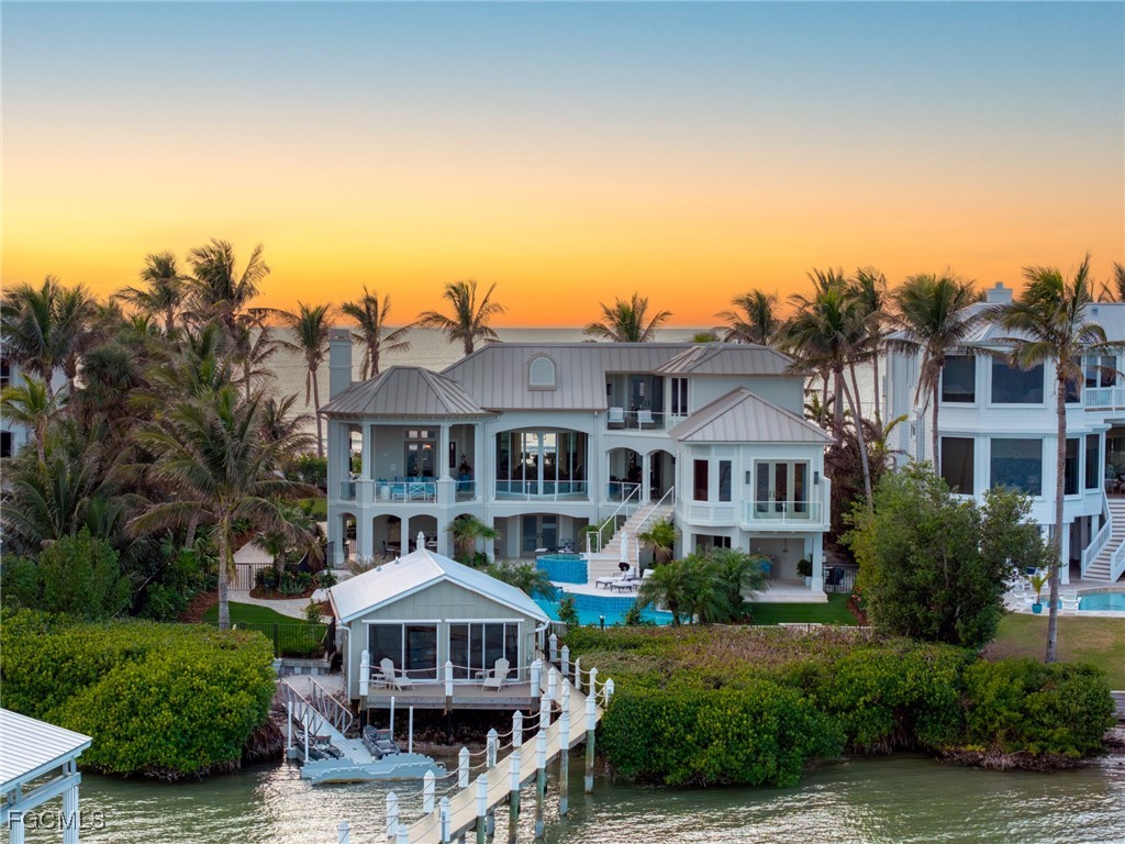 15735/737  Captiva Drive