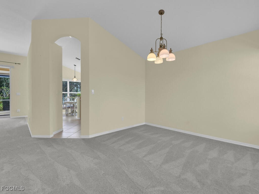 2012  Oxford Ridge Circle