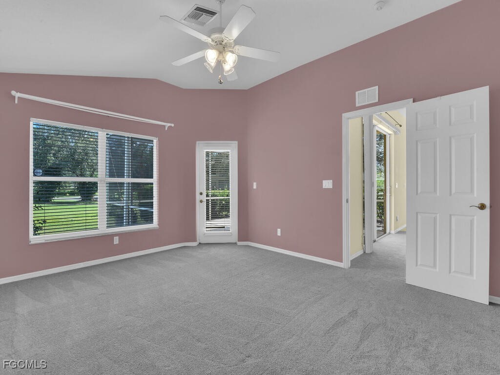 2012  Oxford Ridge Circle