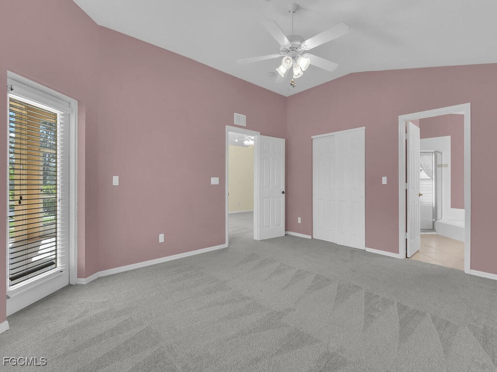 2012  Oxford Ridge Circle