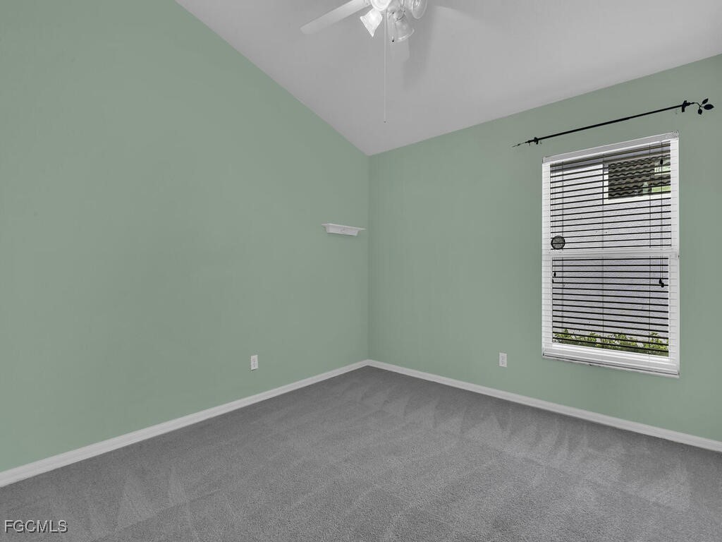 2012  Oxford Ridge Circle