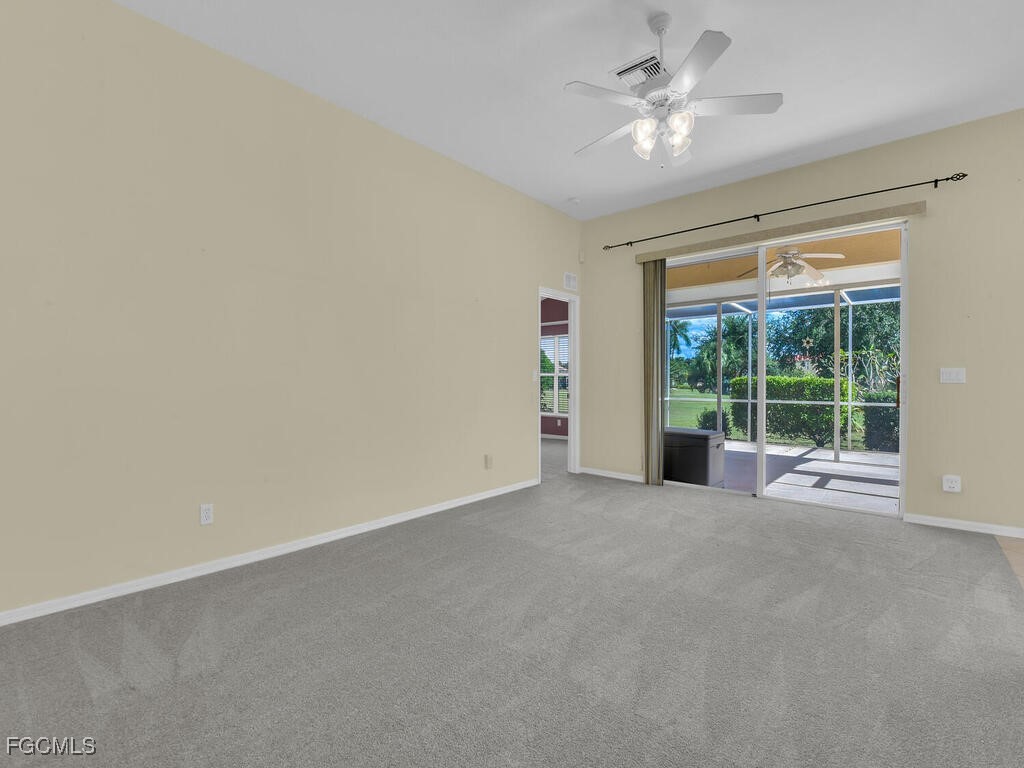 2012  Oxford Ridge Circle