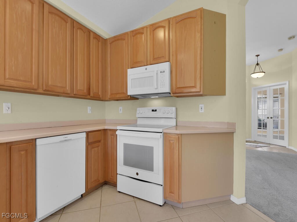 2012  Oxford Ridge Circle