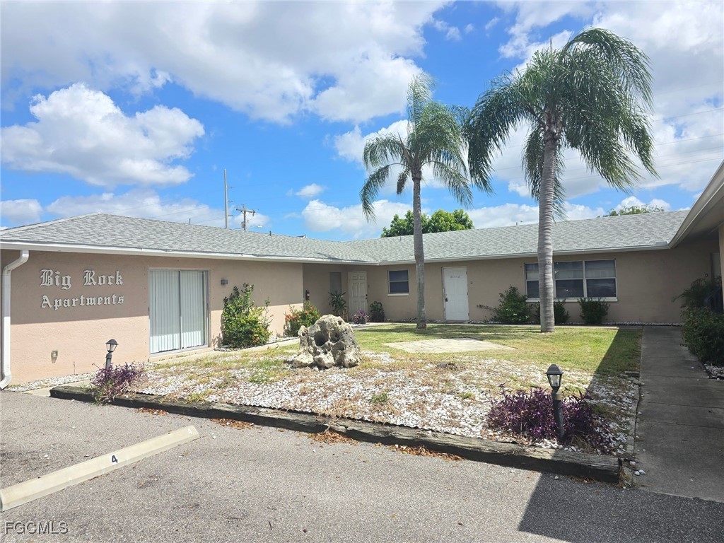 3815 SE 15th Place, Apt 3
