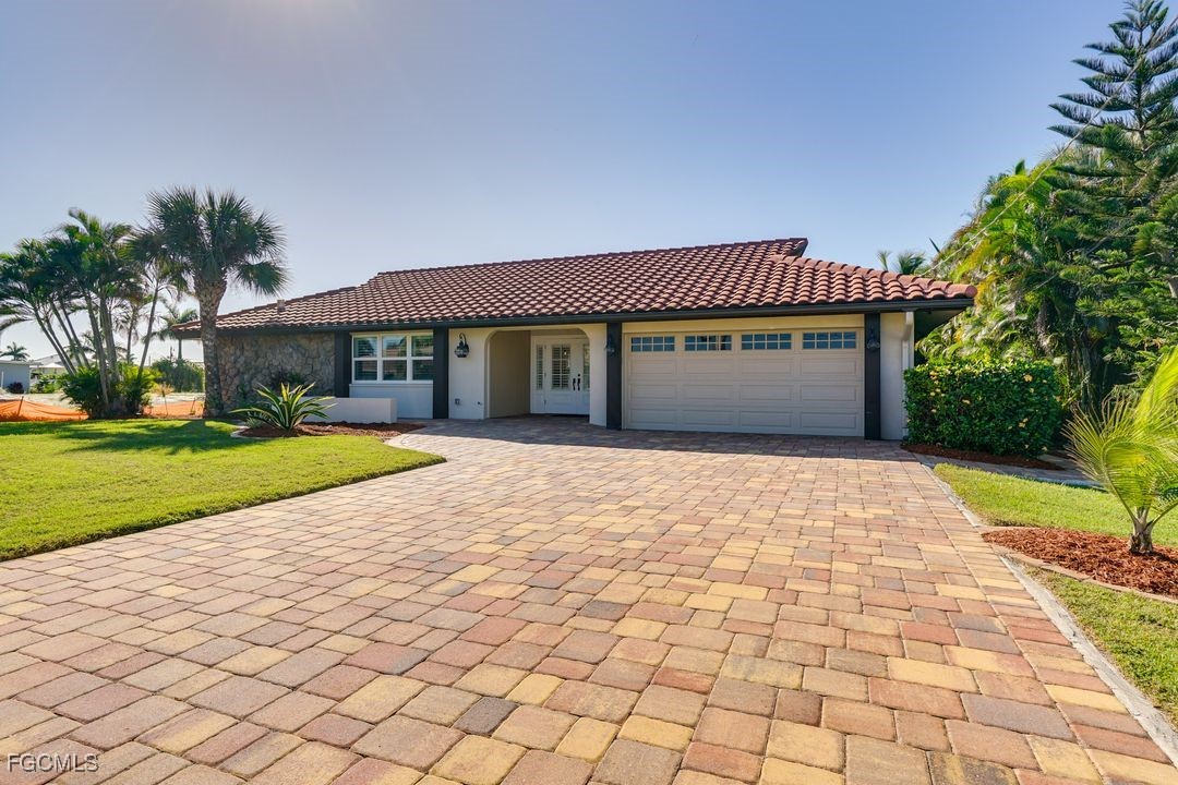 6359  Plumosa Avenue
