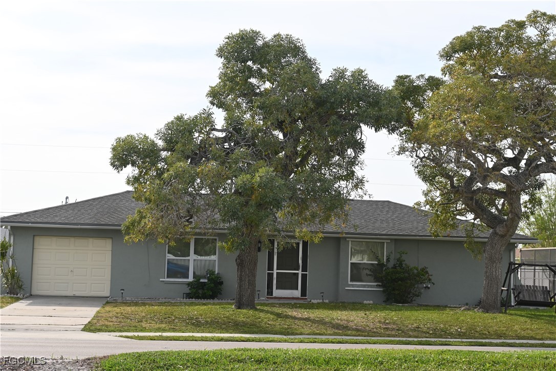 2324  Country Club Boulevard