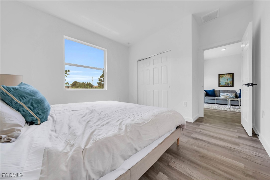 4657/4659  24th Street