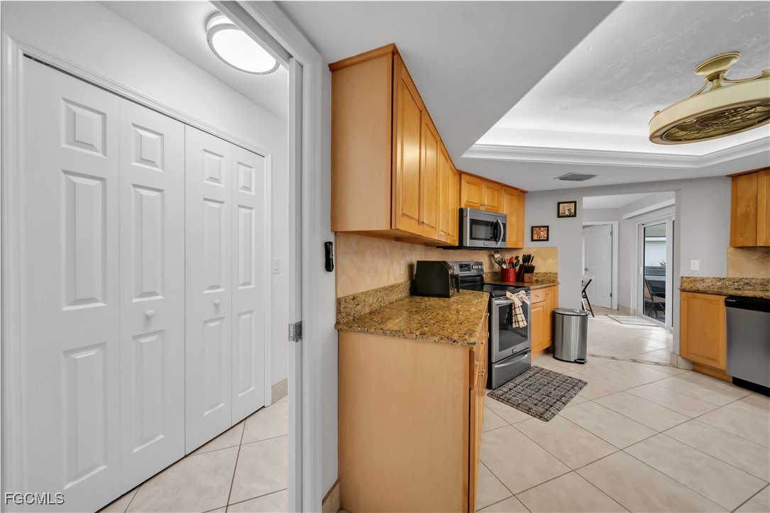 3746 SE 1st Place