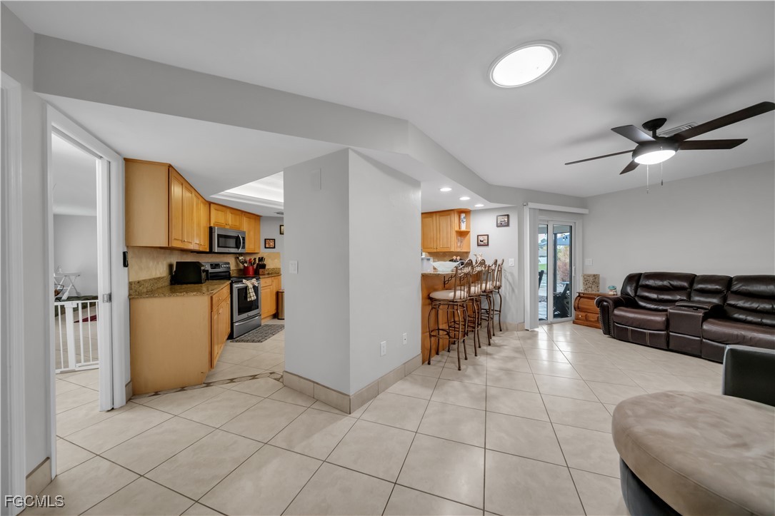 3746 SE 1st Place