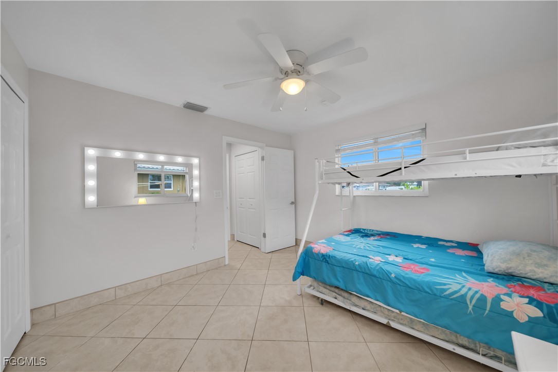 3746 SE 1st Place