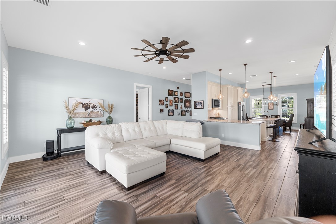 42138  Lake Timber Drive