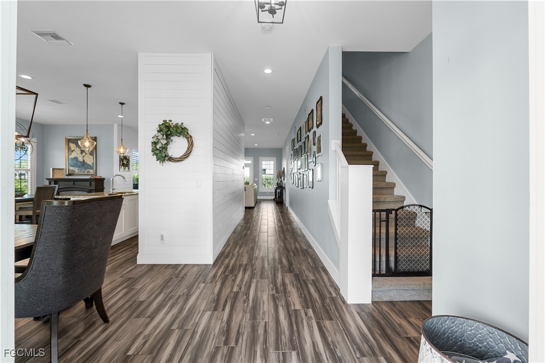 42138  Lake Timber Drive