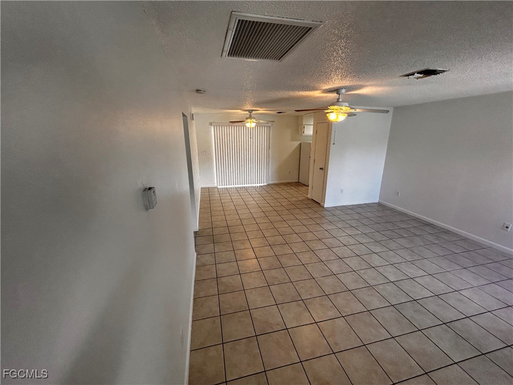 19061 / 19065  Tangerine Road