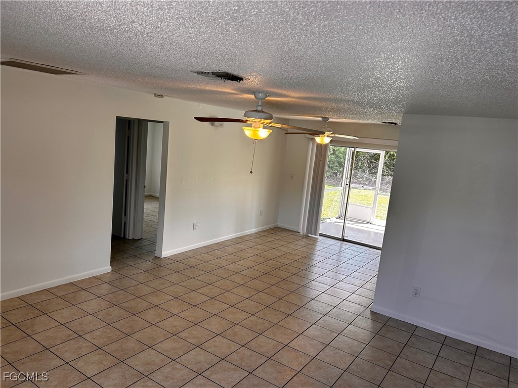 19061 / 19065  Tangerine Road