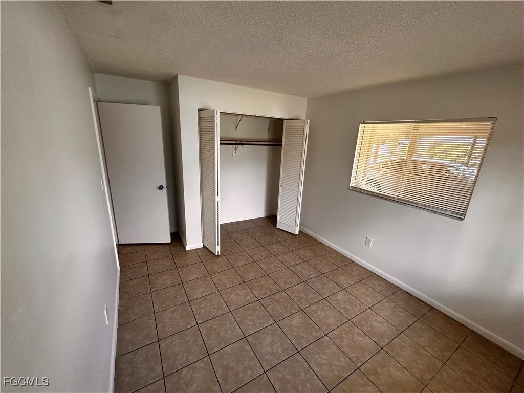 19061 / 19065  Tangerine Road