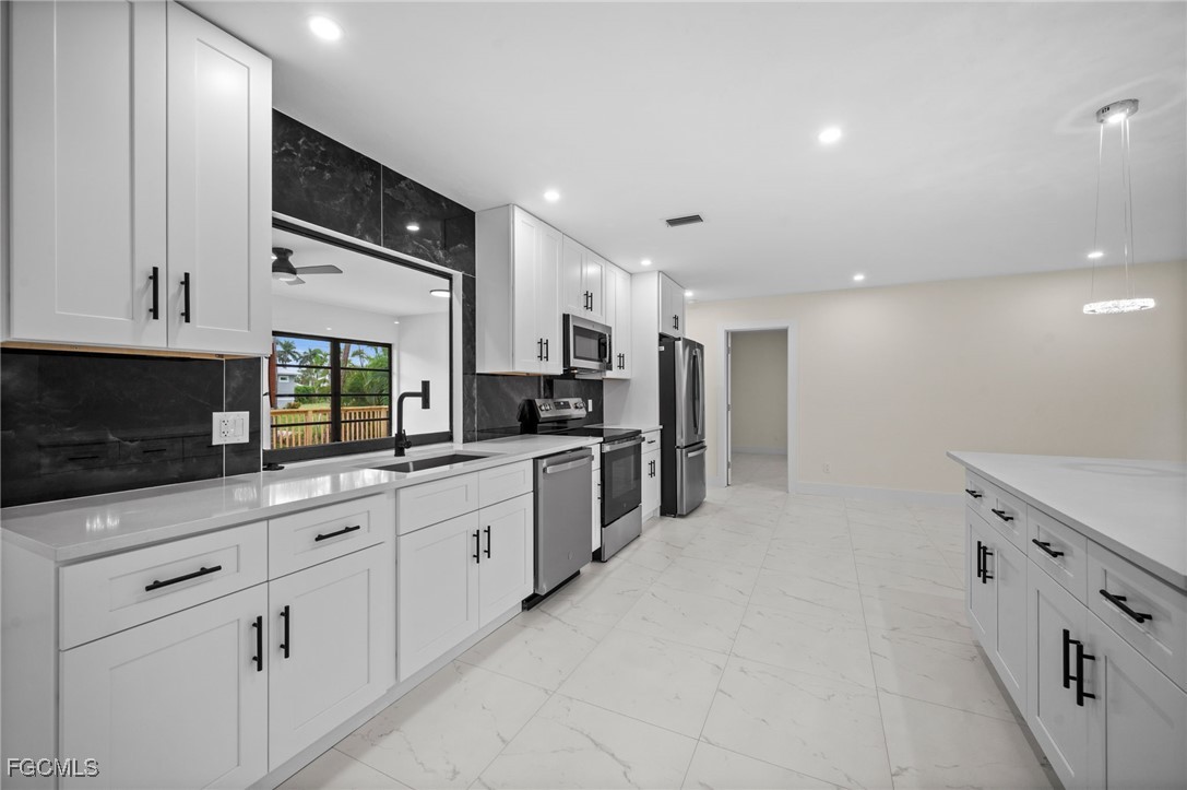 14725  Kimberly Lane