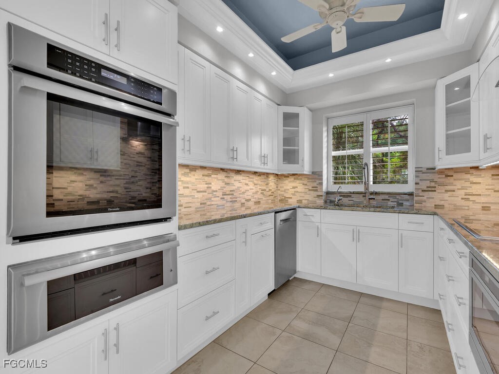 4402  Yacht Harbor Drive, Apt 111
